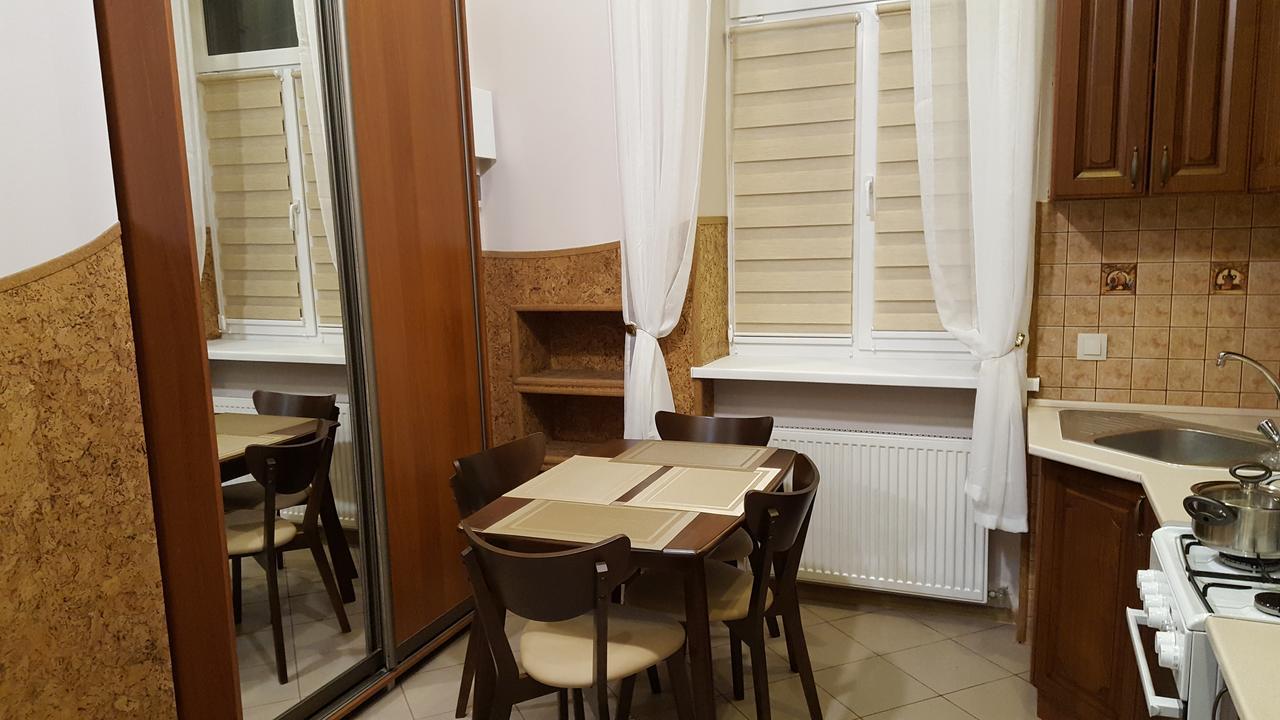 Soprano Apartment Львов Экстерьер фото
